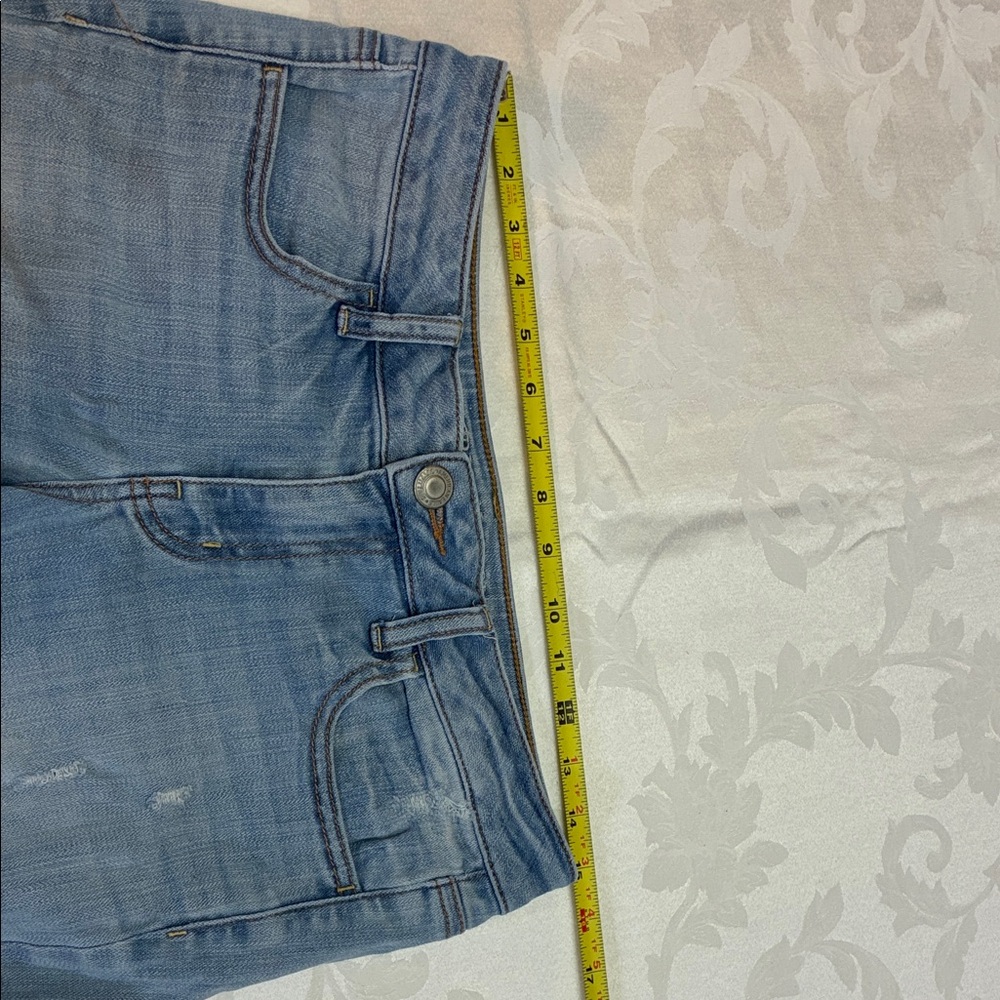 Women’s American Eagle Distressed Jeans w/ Hand-Sewn Cross/Rose Patches, W30 - Picture 13 of 14